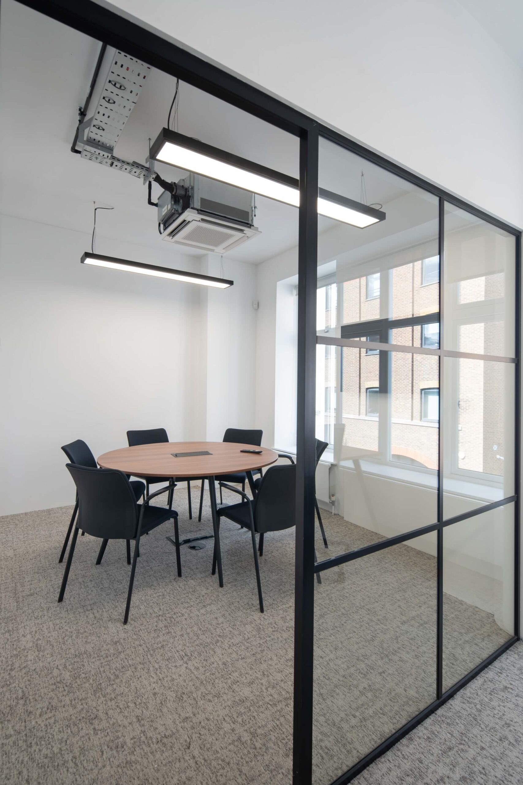 London Borough Offices 32